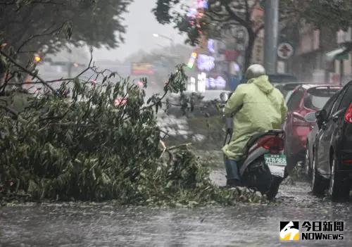 山陀兒颱風侵襲！挾豪雨狂風災情頻傳　全台2死219傷、1人失蹤　
