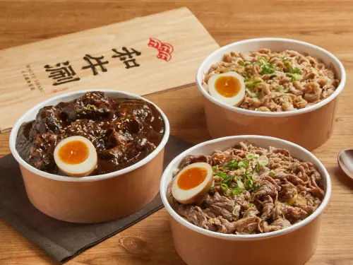 ▲受歡迎的「和牛涮」外送開吃爆肉丼飯、和牛黑咖哩丼飯、極上牛丼飯與特賞豚丼飯。（圖／王品集團提供）