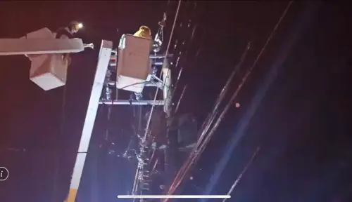 全台各地豪大雨致停電、壓降 台電同仁連夜冒雨搶修、加速復電