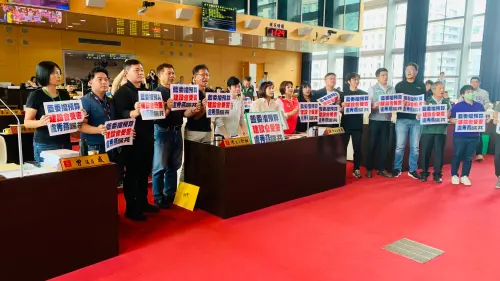 立院卡預算綠要她「管好子弟兵」!盧秀燕:相信兩院長有智慧解決 ▲綠營議員批評藍委擋預算,要求盧秀燕管好自己的子弟兵立委們。(圖/記者顏幸如攝,2024.10.04)