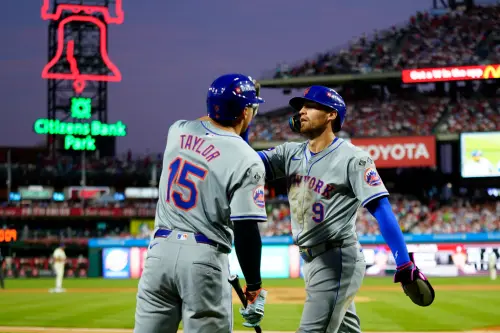 MLB季後賽／大都會第8局灌5分逆轉！6:2勝費城人　系列賽1:0領先
