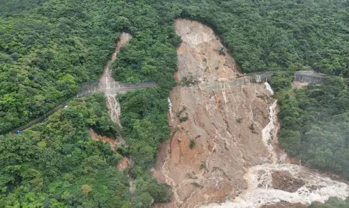 山陀兒豪雨重創陽金公路！磺溪路段土石嚴重崩塌　現場畫面曝光
