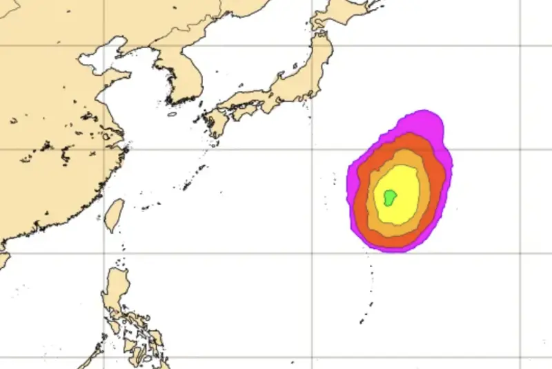 ▲山陀兒颱風在台灣上空煙消雲散後，目前有下一號颱風在關島一帶醞釀中，若生成將命名為「百里嘉」。（圖／取自ECMWF）