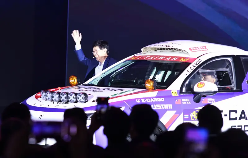 ▲鴻海19日宣布，將攜手輝達（NVIDIA）在台灣打造最先進的「AI Factory」超級算力中心。（圖／記者吳翊緁攝影）