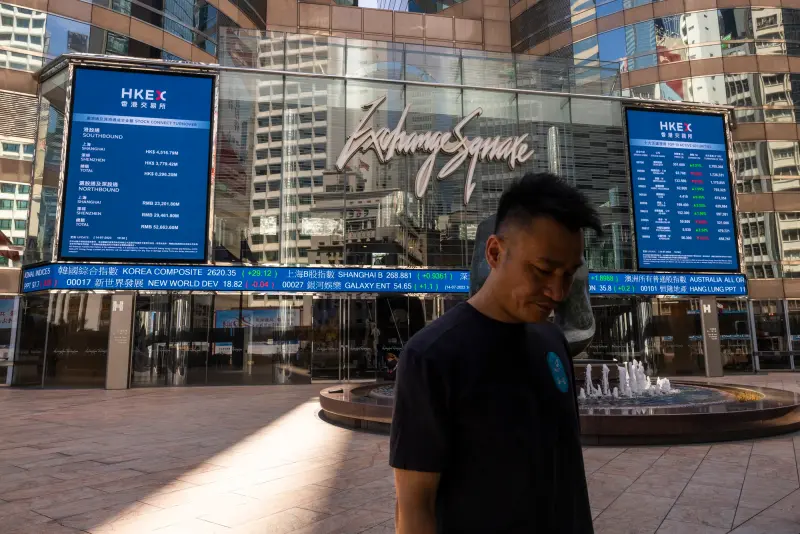 ▲中國A股三大指數周五再度全面下跌，香港恒生指數今日則未開市。示意圖。（圖／美聯社／達志影像）