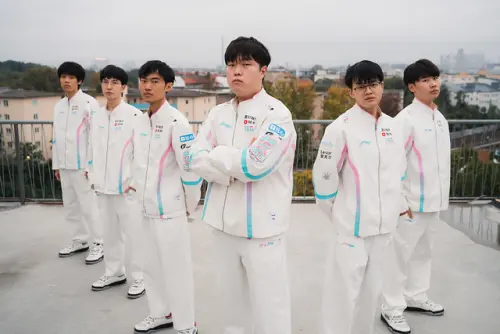 中國 LPL 夏季冠軍 BLG 近況不佳,LOL 世界賽瑞士制目前1勝2敗,將與 PSG 決一死戰。(圖/LOL Esports Flickr) ▲中國 LPL 夏季冠軍 BLG 近況不佳,LOL 世界賽瑞士制目前1勝2敗,將與 PSG 決一死戰。(圖/LOL Esports Flickr)