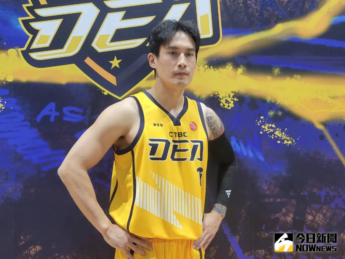 ▲新北中信特攻今（7）日以69：72輸給臺北台新戰神，球隊這一場比賽打得非常接近，無奈末節一些細節處理仍有待加強，吞下一場有機會贏下來的敗仗。不過球隊主控林韋翰在年後恢復的狀況不錯，此役打了27分鐘，賽後自稱沒有太多不適。（圖／記者黃建霖攝）