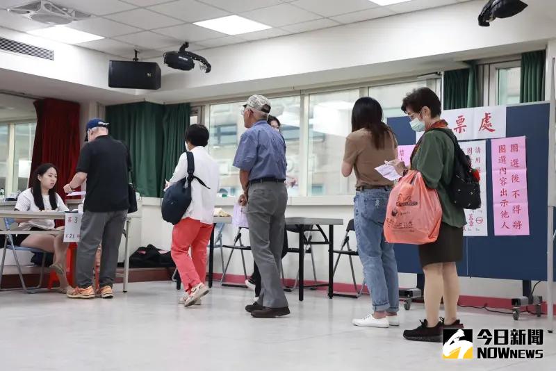 ▲基隆市長罷免選舉投票日，七堵區投開票所發生一起亮票案。（示意圖／記者葉政勳攝，2024.10.13）