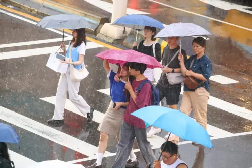 下週有颱風發展機會！東北季風攪局週末　各地降雨、降溫狀況一覽
