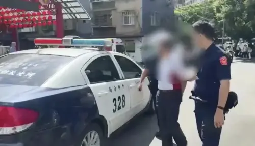 中和宮廟爆砍人案！88歲翁猛砍數十刀　醉男被砍趴滿身血急送醫
