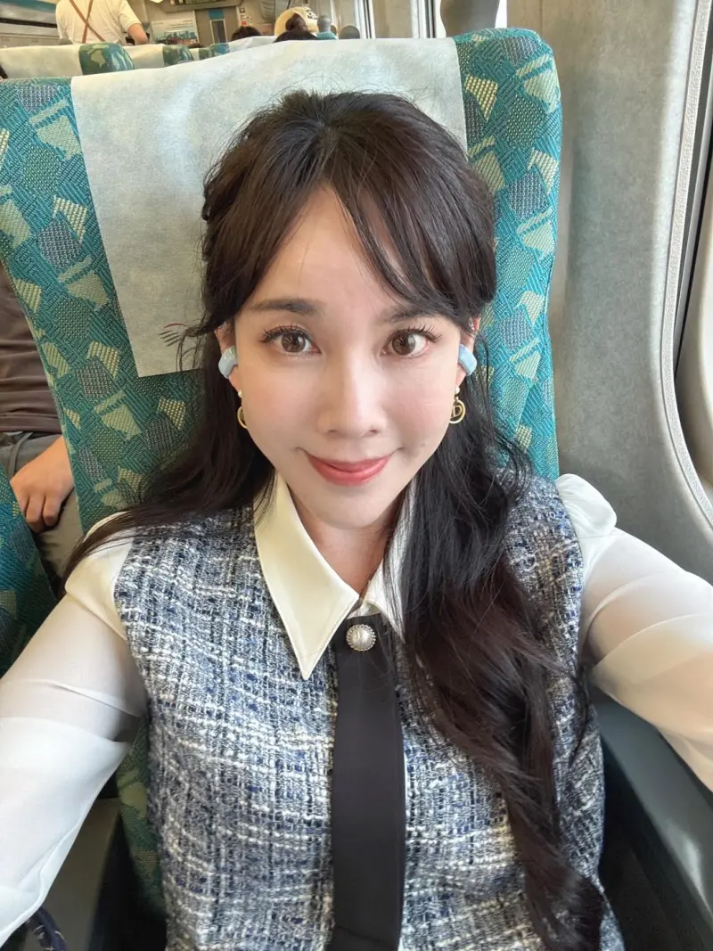 ▲美女主播劉涵竹昨天在高雄被多收10元後車廂使用費。(圖/翻攝劉涵竹臉書)