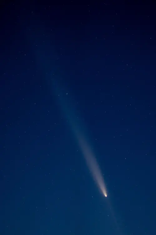 ▲像「紫金山-阿特拉斯彗星」這樣接近地球、明亮肉眼可見的彗星十分難得。（圖／美聯社／達志影像）