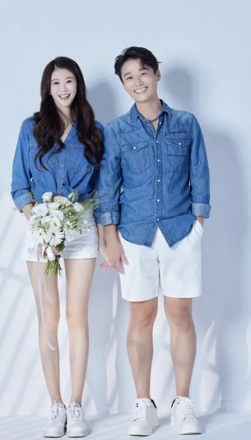 ▲許蓁蓁宣布結婚。(圖/翻攝自許蓁蓁臉書) ▲許蓁蓁宣布結婚。(圖/翻攝自許蓁蓁臉書)