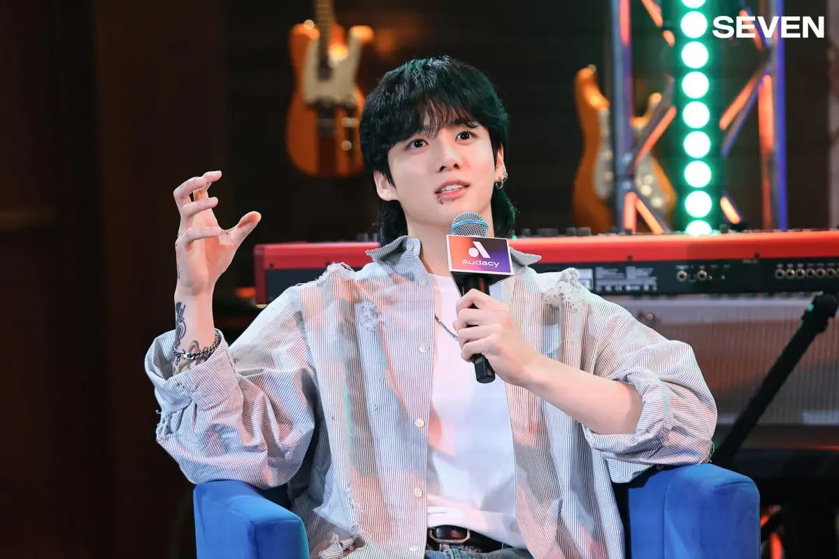 ▲粉絲幫BTS（防彈少年團）的柾國、V、FTIsland成員李在真點光明燈，希望偶像身體健康。（圖／翻攝Threads）