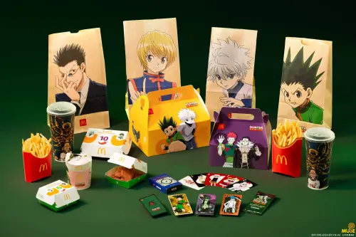 ▲麥當勞聯名《HUNTER×HUNTER獵人》熱血動漫祭，全套角色卡、限定包裝、「《獵人》BOOK牌」撲克牌讓粉絲瘋掉。（圖／台灣麥當勞提供）