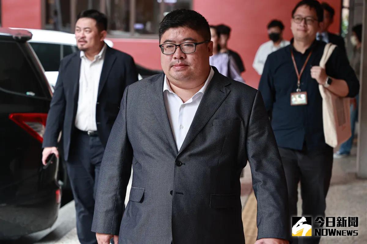 ▲民進黨立委蔡易餘發文表示第一時間致電衛福部長邱泰源調動資源搶救感電的李員。（圖／資料照片）