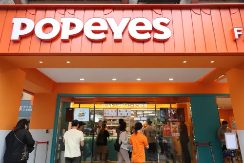 Popeyes光復店開幕！韓國人排隊2小時奪頭香　免費比司吉中午搶完
