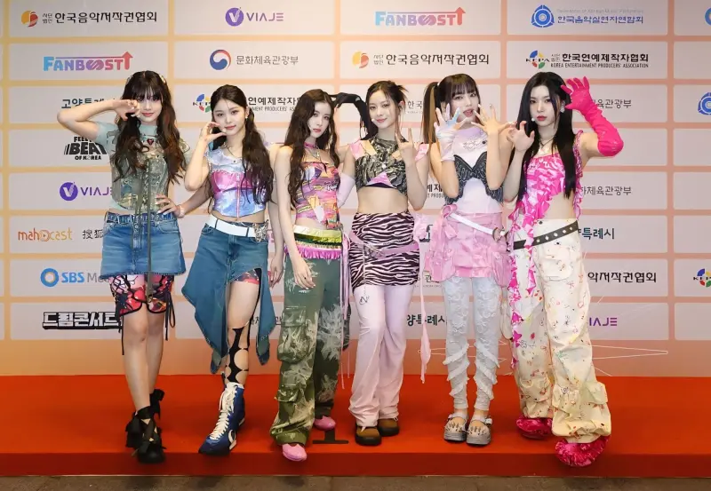 ▲台灣女團GENBLUE幻藍小熊今年以來進軍韓國，6位成員日前還首登韓國萬人大型戶外音樂節「2024 Dream Concert」開唱，還在演出中「狂吃頭髮」。（圖／天空娛樂提供）