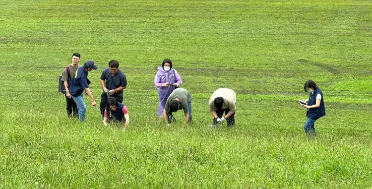 ▲高雄高爾夫球場在未續約下持續違規營業，並查獲球場違法使用農藥恐危害市民飲水安全，未來市府將轉型公園使用，將公有土地回歸給全體市民。（圖／高市府工務局提供）