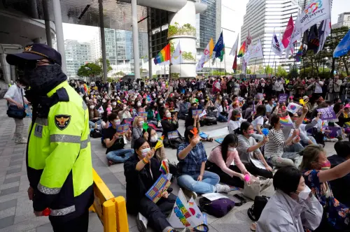 台韓差很大！韓週末「反同大遊行」　宗教團體號召萬人上街反同婚
