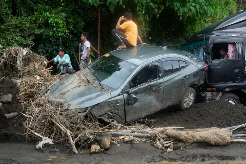 ▲颱風潭美重創菲律賓，造成至少110人死亡。目前颱風潭美轉往越南中部。（圖／美聯社／達志影像）