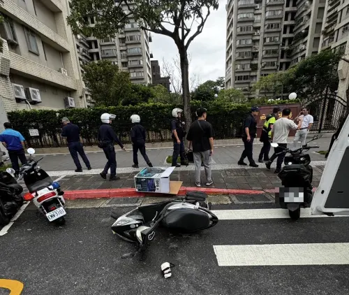 北市內湖爆砍人！30歲男遭利刃刺傷鮮血直流　躲一旁飲料店求救
