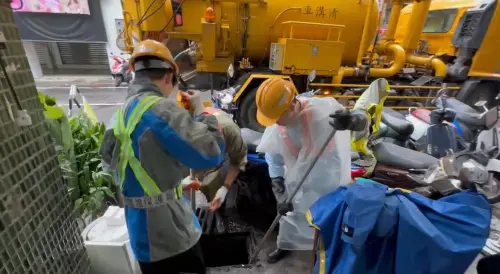 嚴防康芮颱風！基隆市環保局加強水溝巡檢　連兩日出動近200人
