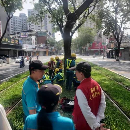 視察高捷工區防颱與雨豆樹加固　吳嘉昌：強化緊急應變
