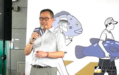 ▲高雄區漁會理事長謝龍隱歡迎民眾到高雄港都參與在地海鮮嘉年華及漁村文化體驗活動。(圖／記者黃守作攝，2024.10.30)