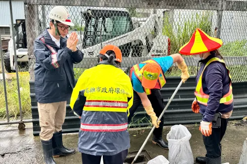 關心水利清淤　陳其邁趕赴白米滯洪池及大社溫鼓埤視察
