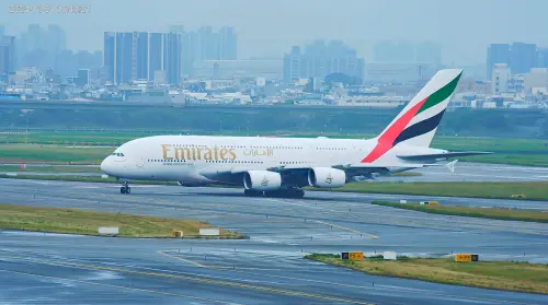 康芮亂航班！韓亞、阿聯酋派機疏運　首現5架A380在桃機歷史畫面
