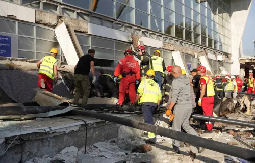 塞爾維亞火車站屋頂倒塌 死亡人數增至12人