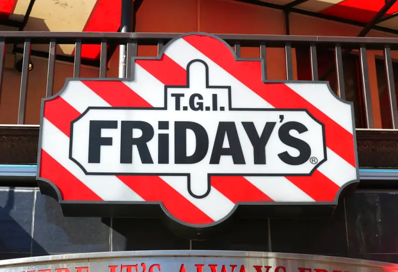 ▲美國知名休閒餐廳連鎖品牌「星期五美式餐廳（TGI Fridays）今（2）日正式在德州向法院遞交聲請破產保護的文件。（圖／美聯社／達志影像）