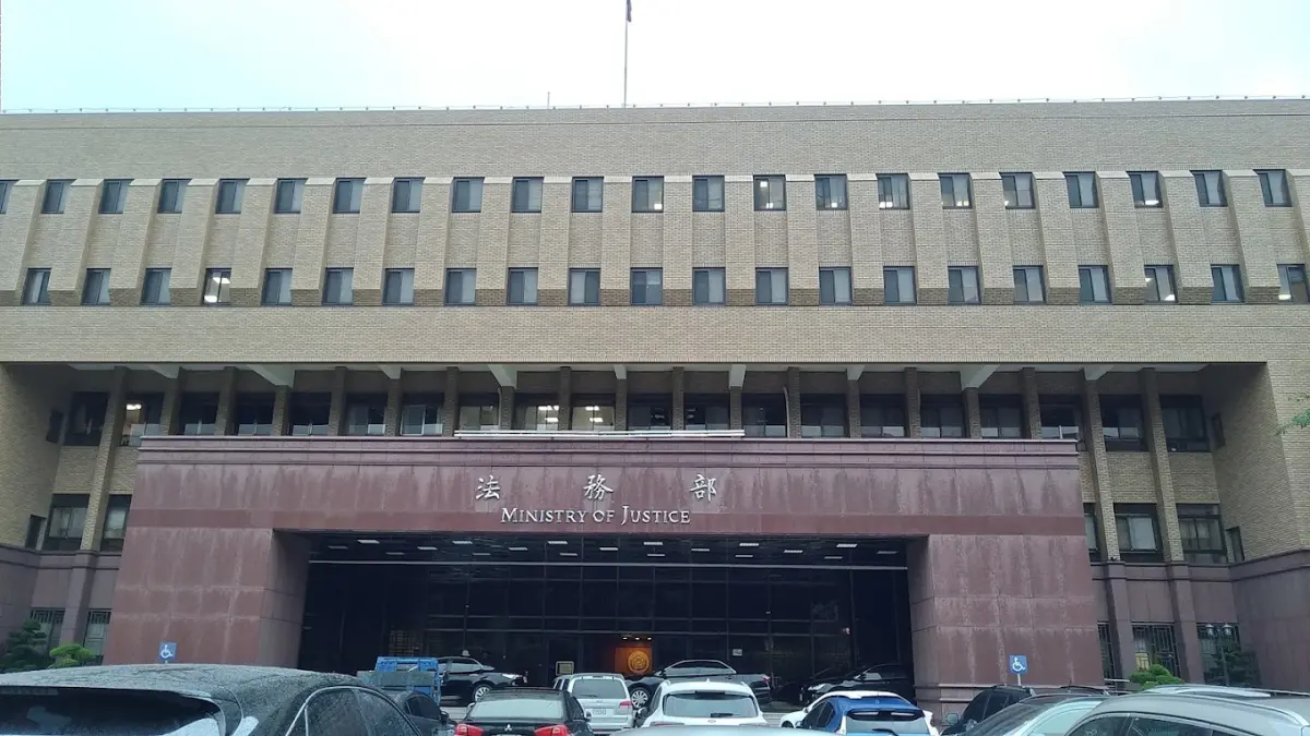 ▲遭到婦女團體強烈反彈的墮胎罪罰金修法，法務部因尚未獲得共識，撤回草案預告。（圖／翻攝畫面）