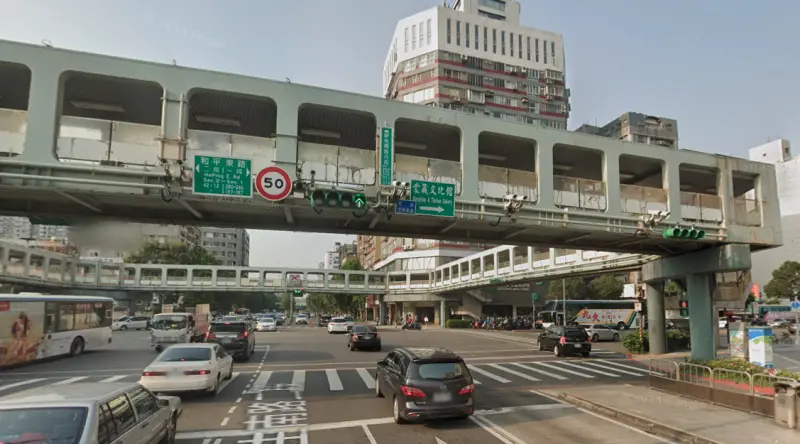 ▲台北市和平新生天橋（圖／翻攝自Google Maps）