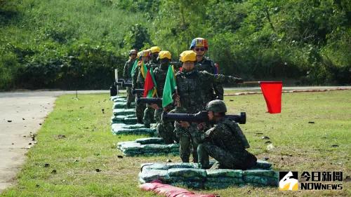 美國大選開票！陸軍首公開一年義務役男射紅隼火箭彈　秀防衛決心
