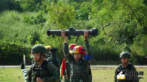 超驚險！陸軍紅隼火箭彈射擊首遇「不發火」　射手這步驟防自爆
