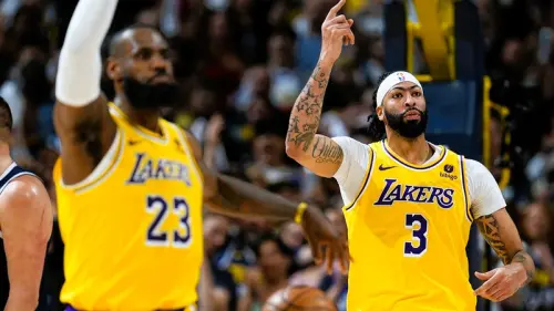 ▲Anthony Davis與「詹皇」Lebron James都相繼熄火，兩人合計僅拿下22分。（圖／美聯社／達志影像）