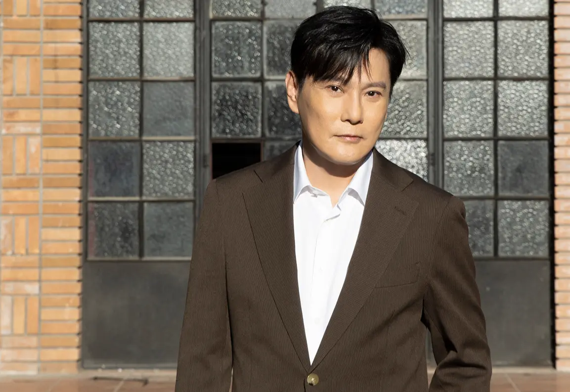 ▲張信哲世界巡演一唱就是6年，近來宣布即將光榮收官，「看一場少一場！」（圖／潮水音樂提供）