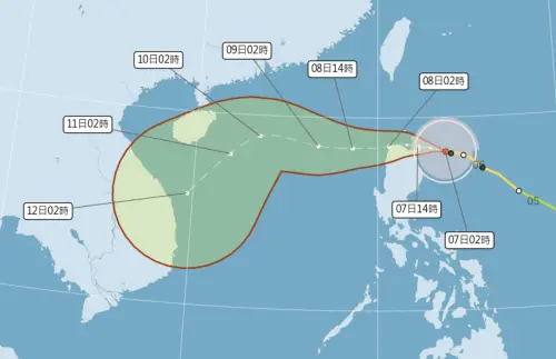 ▲銀杏颱風維持中颱等級，路徑持續在台灣東南部往西移動，預估週六遠離台灣。（圖／中央氣象署）