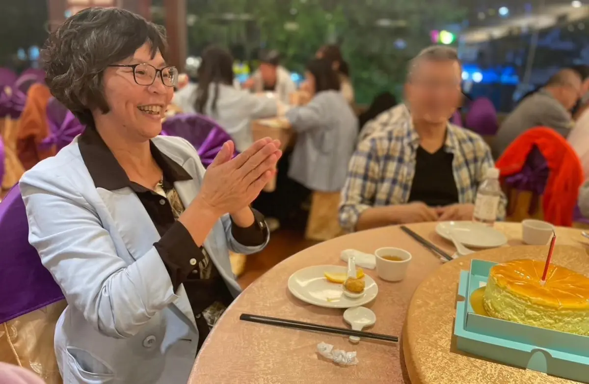 ▲生日在3月的蔡壁如，今年凌晨於臉書貼上慶生的照片。（圖／翻攝蔡壁如臉書，2024.11.08）