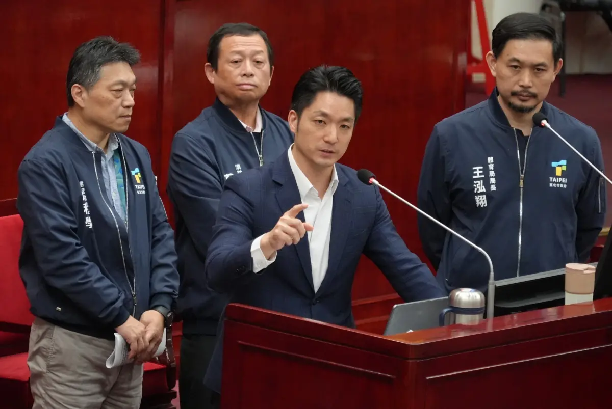 ▲台北市長蔣萬安赴議會進行專案報告。（圖／北市府提供）