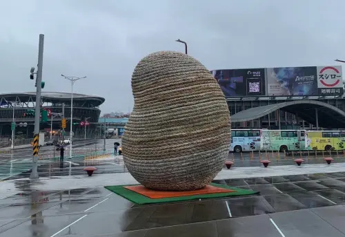 基隆港驚見巨型馬鈴薯！內行曝真相「百萬大師級作品」：別沒內涵
