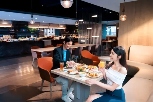 身分證中3個7！飯店吃到飽「1188→832元」威靈頓牛排、羊膝任吃
