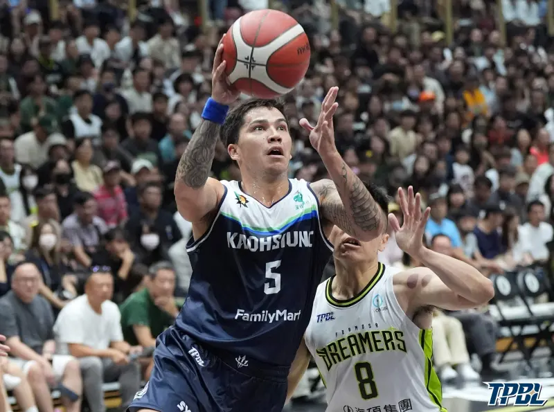 高雄全家海神當家控衛、同時也是創隊元老的布銳克曼正式離隊，4年海神生涯暫時畫上休止符，引發港都球迷一片譁然。（圖／TPBL提供）