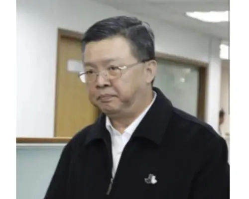 陳啟昱為何自己投案?郭正亮疑有「高人」恩威並施:逼他出來