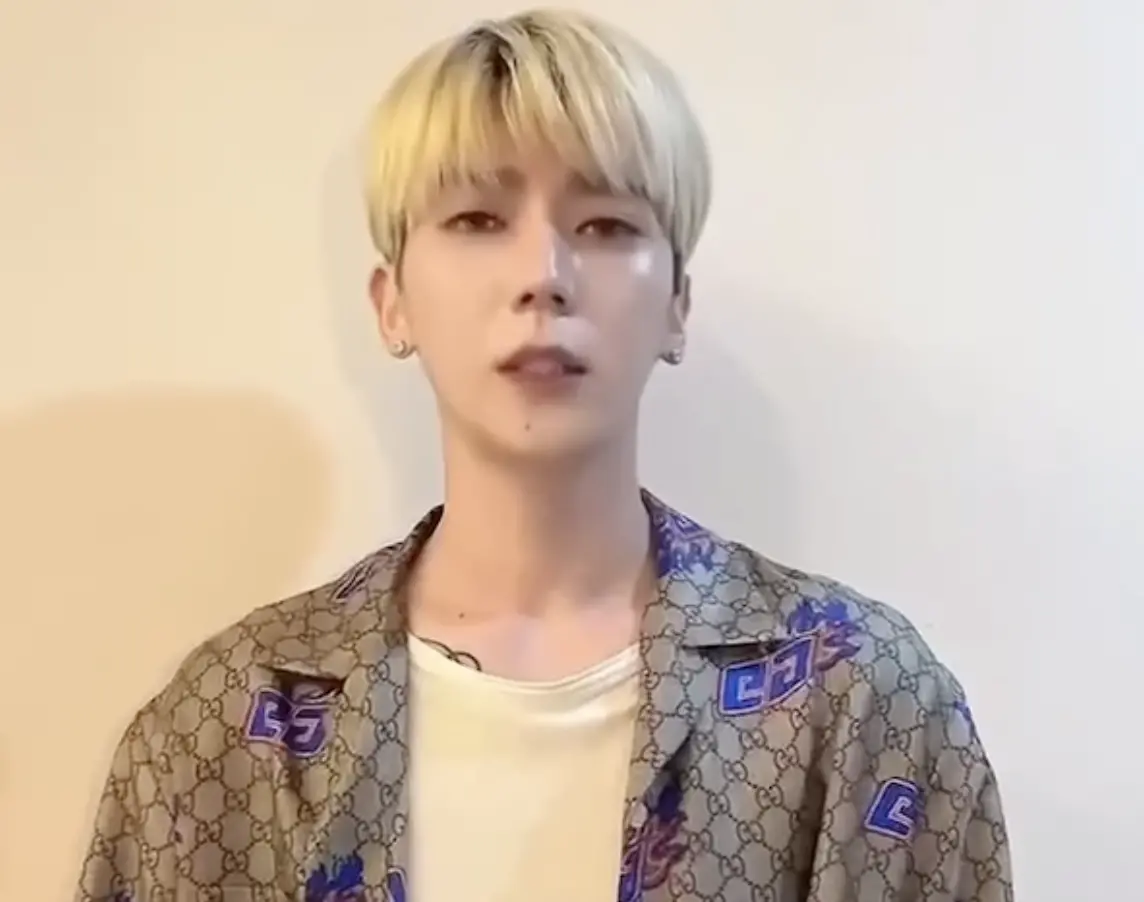 ▲畢書盡稍早為家人硬起來，聲稱要對網路上的謠言提告，不過「前女友」再控他劈腿、動手，也不怕對方提告。（圖／摘自IG）