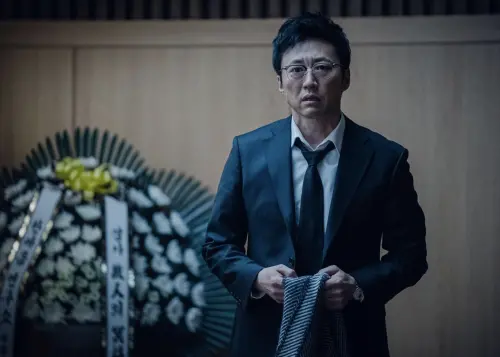 影帝朴新陽睽違11年回大銀幕 主演《破墓》團隊新作《心葬》