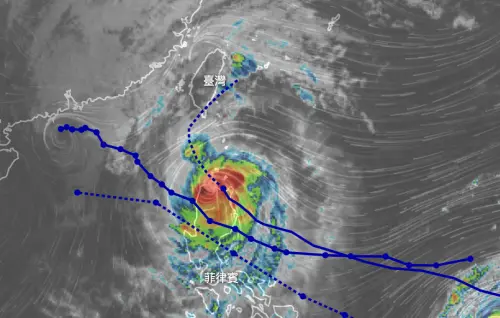 天兔颱風「減弱又變慢」！明天恐滯留海面　登不登陸還有變數

