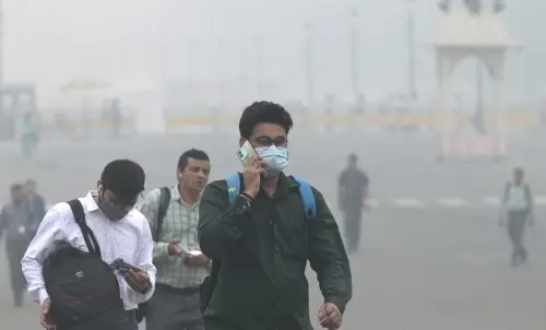 影／印度空污加劇！泰姬瑪哈陵被有毒濃霧淹沒　德里關閉所有小學
